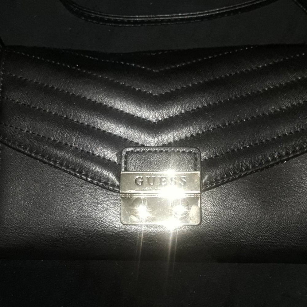 Guess purse